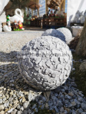 Figurka betonowa KULA kwiaty bratki 21 cm